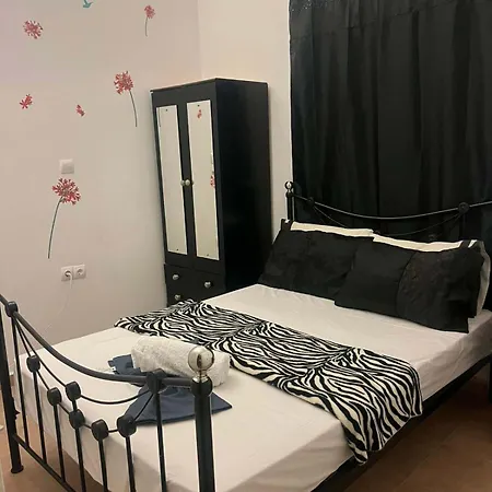 Malonas Stone 2 Bd House דירה
