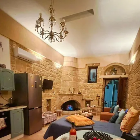 דירה Malonas Stone 2 Bd House